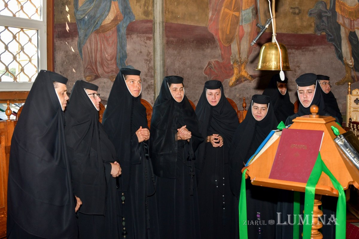 „Opera spirituală a Bisericii trebuie însoțită de opera filantropică” 263348