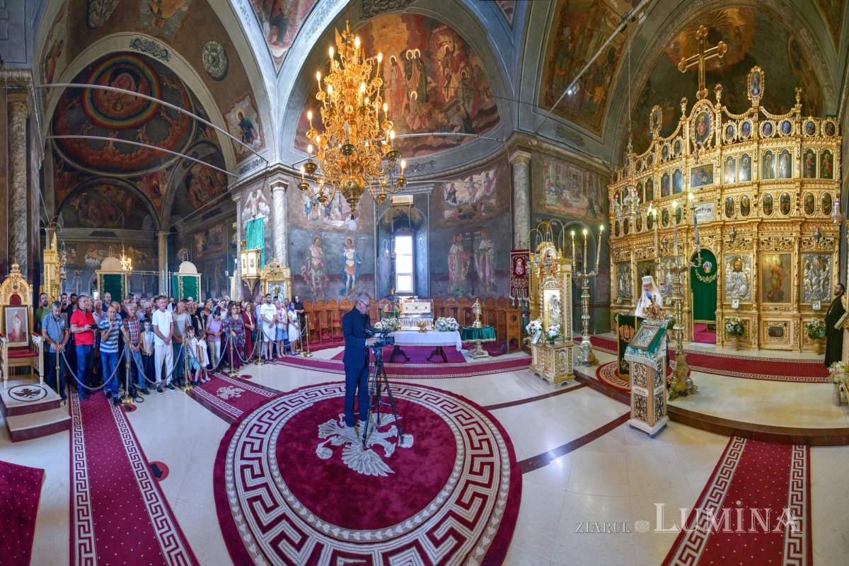 „Opera spirituală a Bisericii trebuie însoțită de opera filantropică” 263363