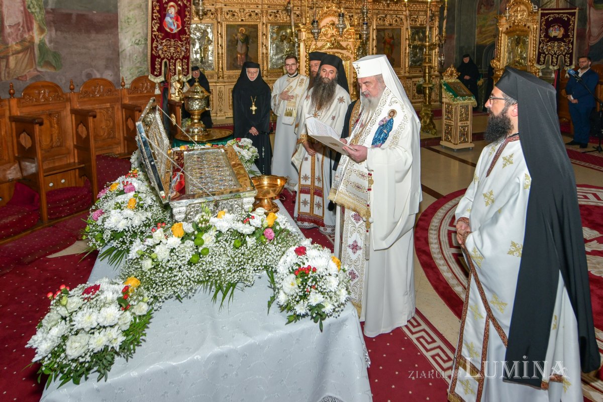 „Opera spirituală a Bisericii trebuie însoțită de opera filantropică” 263367