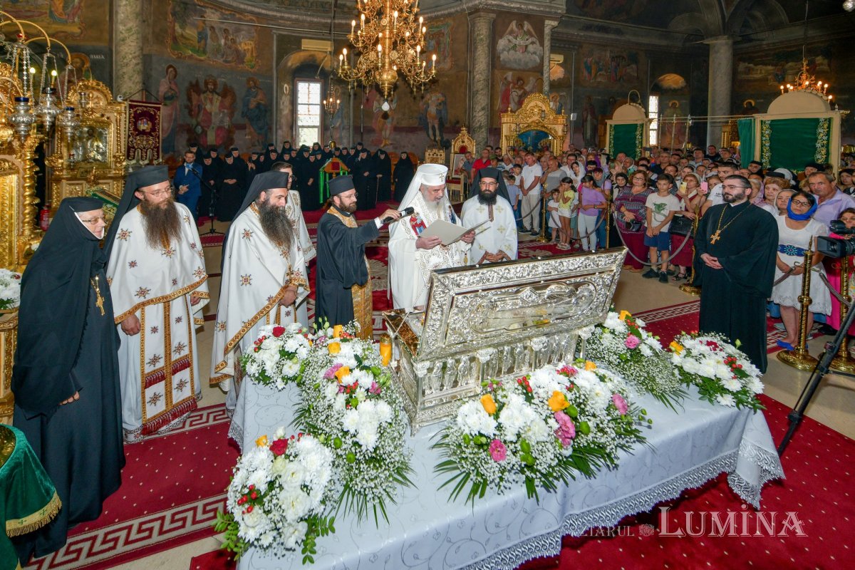 „Opera spirituală a Bisericii trebuie însoțită de opera filantropică” 263368