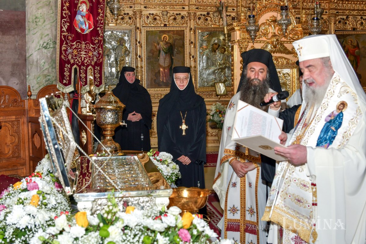 „Opera spirituală a Bisericii trebuie însoțită de opera filantropică” 263372