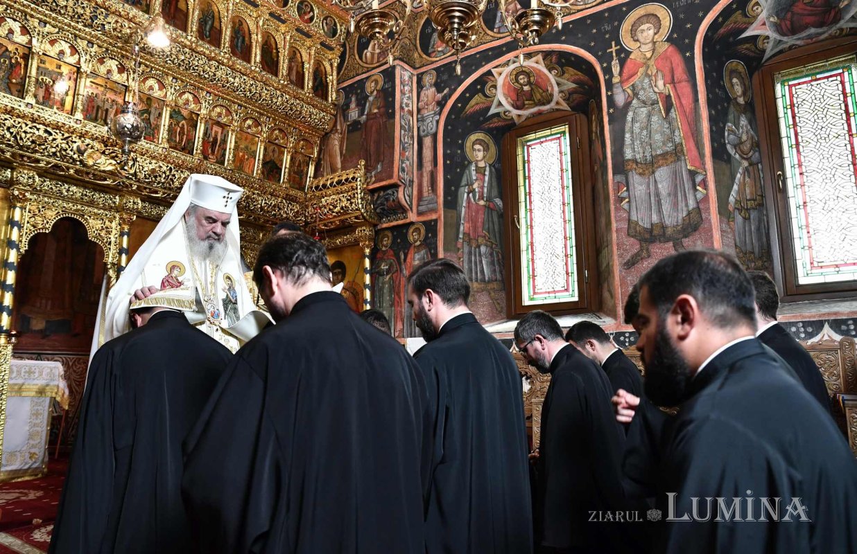 Hirotesii de duhovnici la Paraclisul istoric al Reședinței Patriarhale 264430