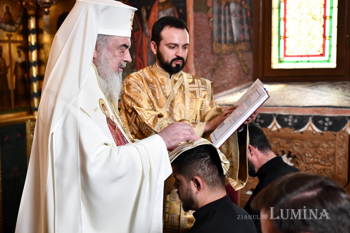 Hirotesii de duhovnici la Paraclisul istoric al Reședinței Patriarhale 264436