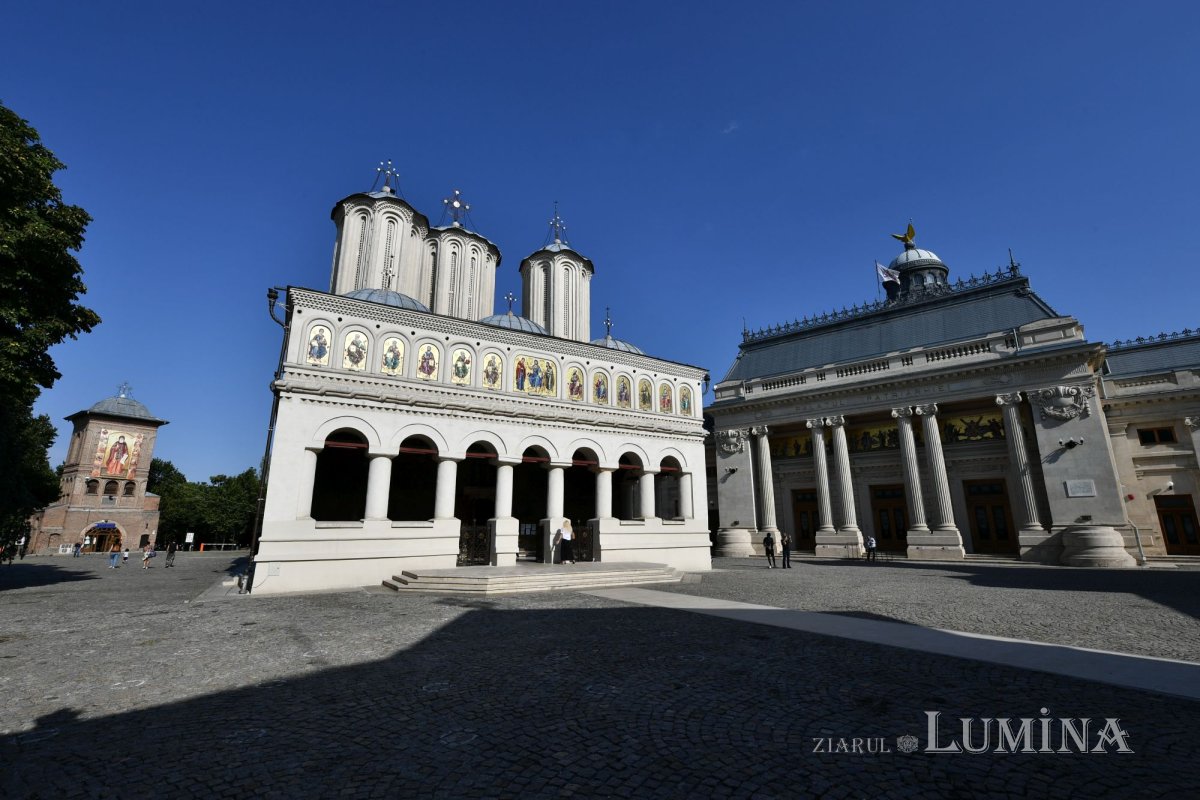 Cântare de adormire adusă Maicii lui Dumnezeu la Catedrala Patriarhală 264694