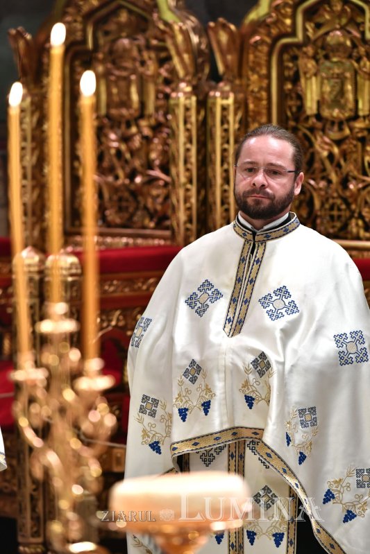 Cântare de adormire adusă Maicii lui Dumnezeu la Catedrala Patriarhală 264715