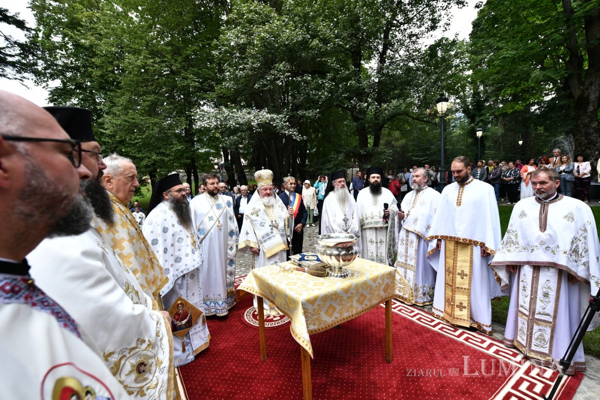 Înnoire și binecuvântare în lavra isihastă a Maicii Domnului de la Sinaia 264870