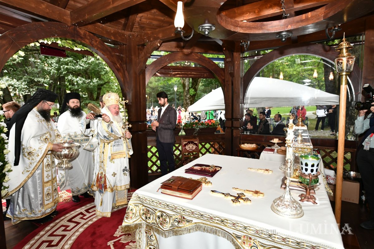 Înnoire și binecuvântare în lavra isihastă a Maicii Domnului de la Sinaia 264879