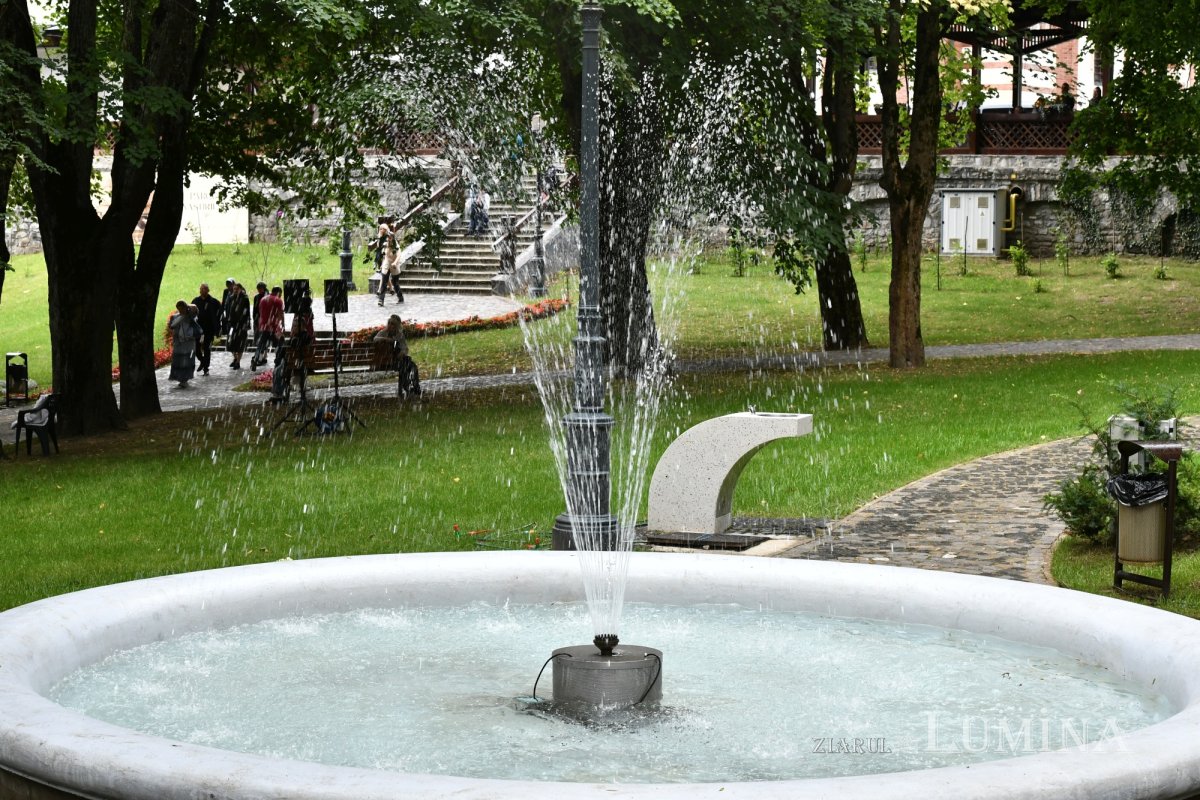 Înnoire și binecuvântare în lavra isihastă a Maicii Domnului de la Sinaia 264891