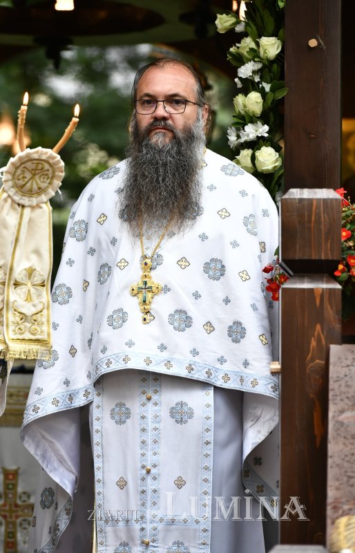 Înnoire și binecuvântare în lavra isihastă a Maicii Domnului de la Sinaia 264897