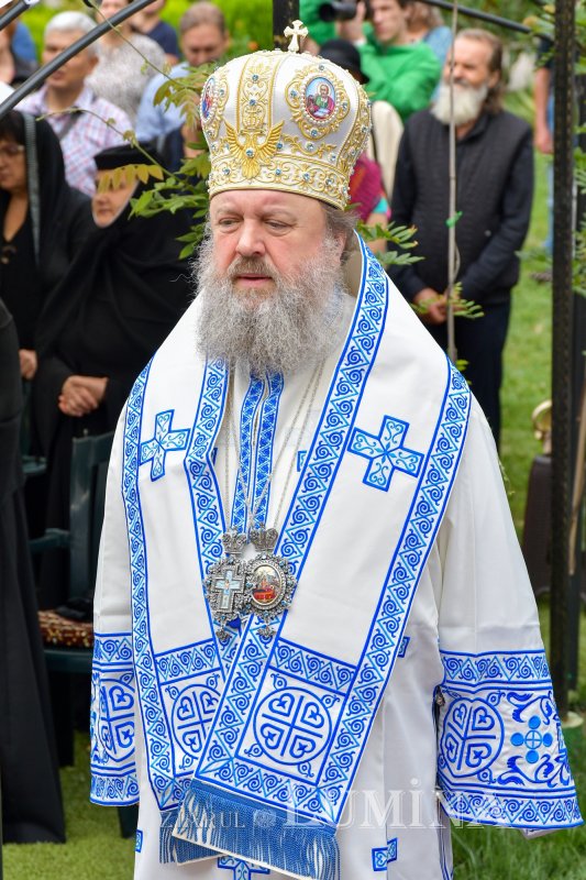 Mănăstirea prahoveană Ghighiu în veșmânt de sărbătoare 264970