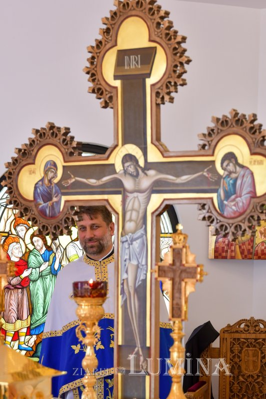 Mănăstirea prahoveană Ghighiu în veșmânt de sărbătoare 264995