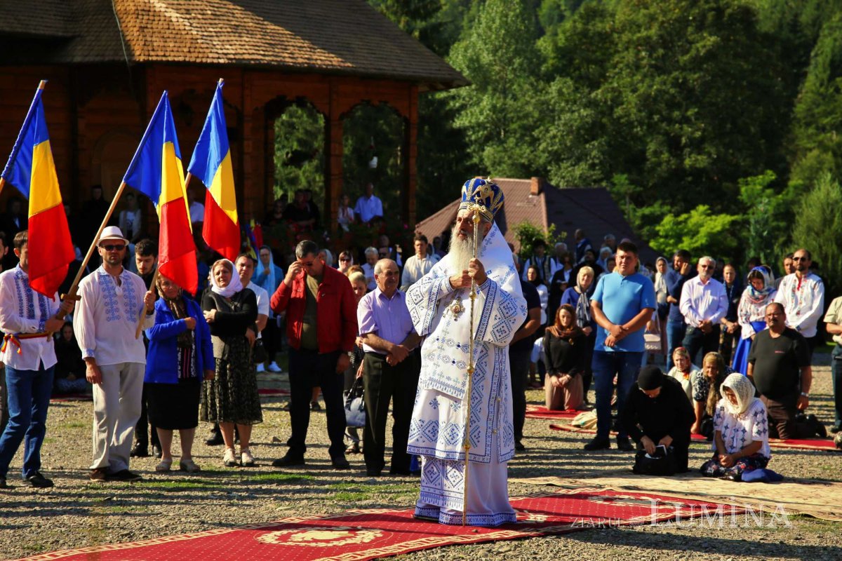 Slujbă arhierească la hramul Mănăstirii Paltin Petru‑Vodă 265004