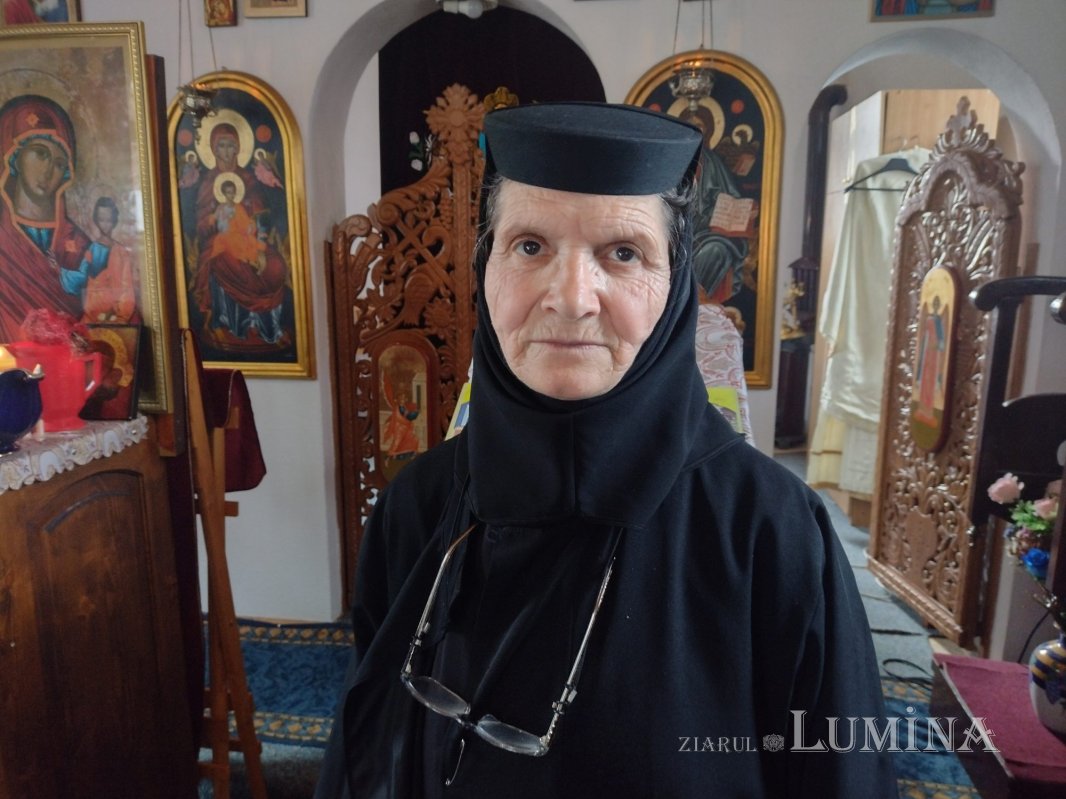 Tihna unei vieți în rugăciune la Schitul Orlat 265560