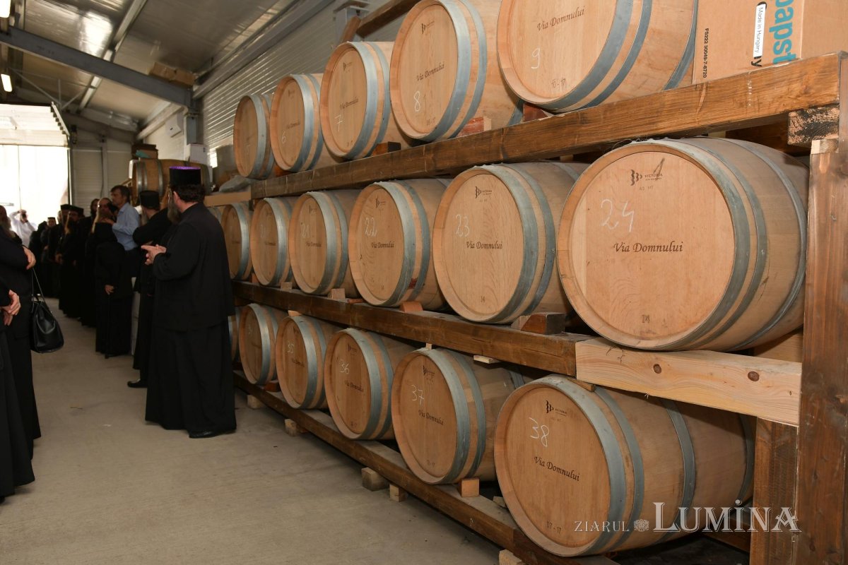 Campanie de prezentare a vinurilor produse la mănăstirea prahoveană Jercălăi 265786