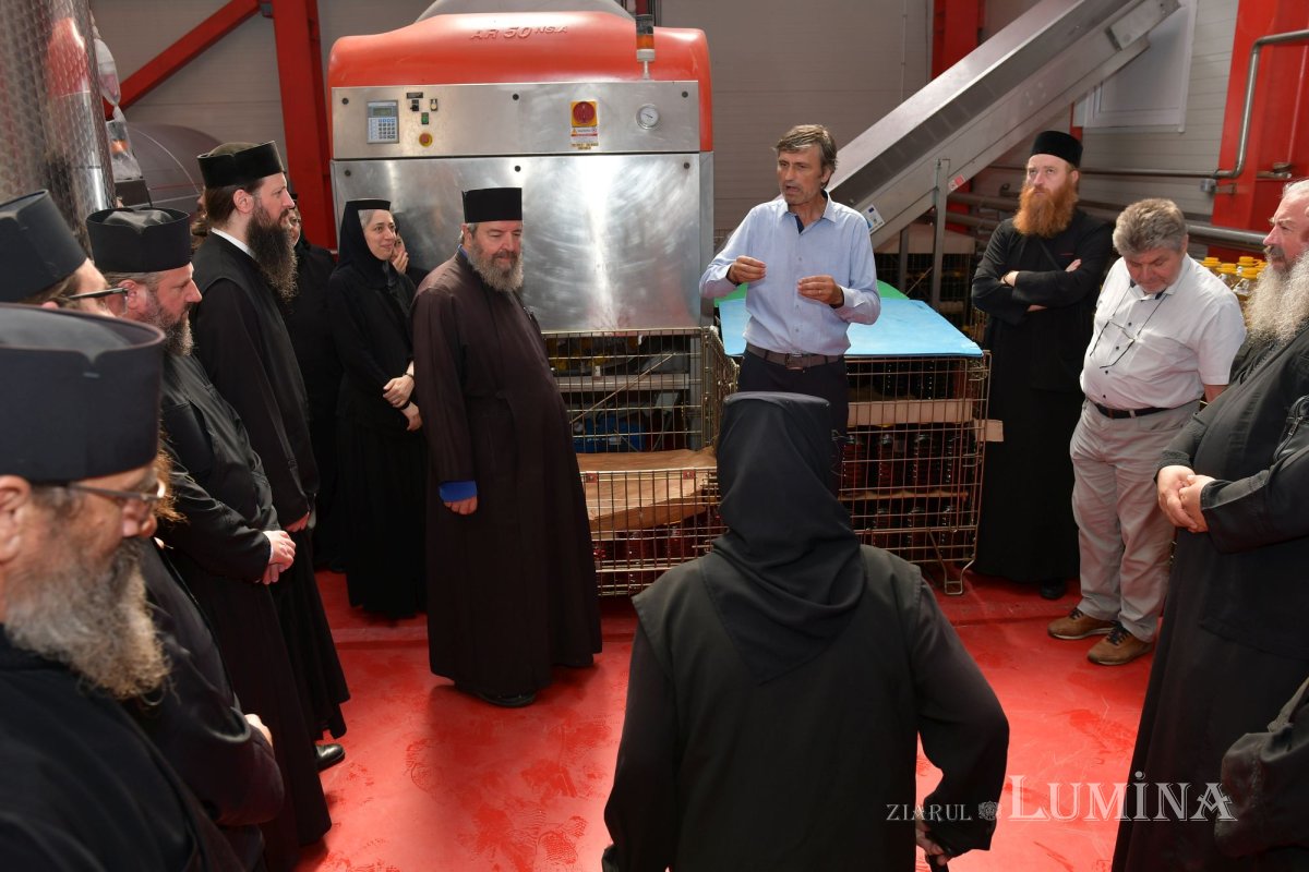 Campanie de prezentare a vinurilor produse la mănăstirea prahoveană Jercălăi 265787