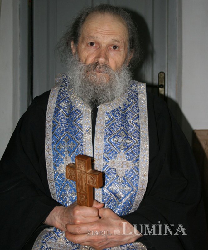 A plecat la Domnul ieroschimonahul Simeon Zaharia de la Mănăstirea Sihăstria 266437