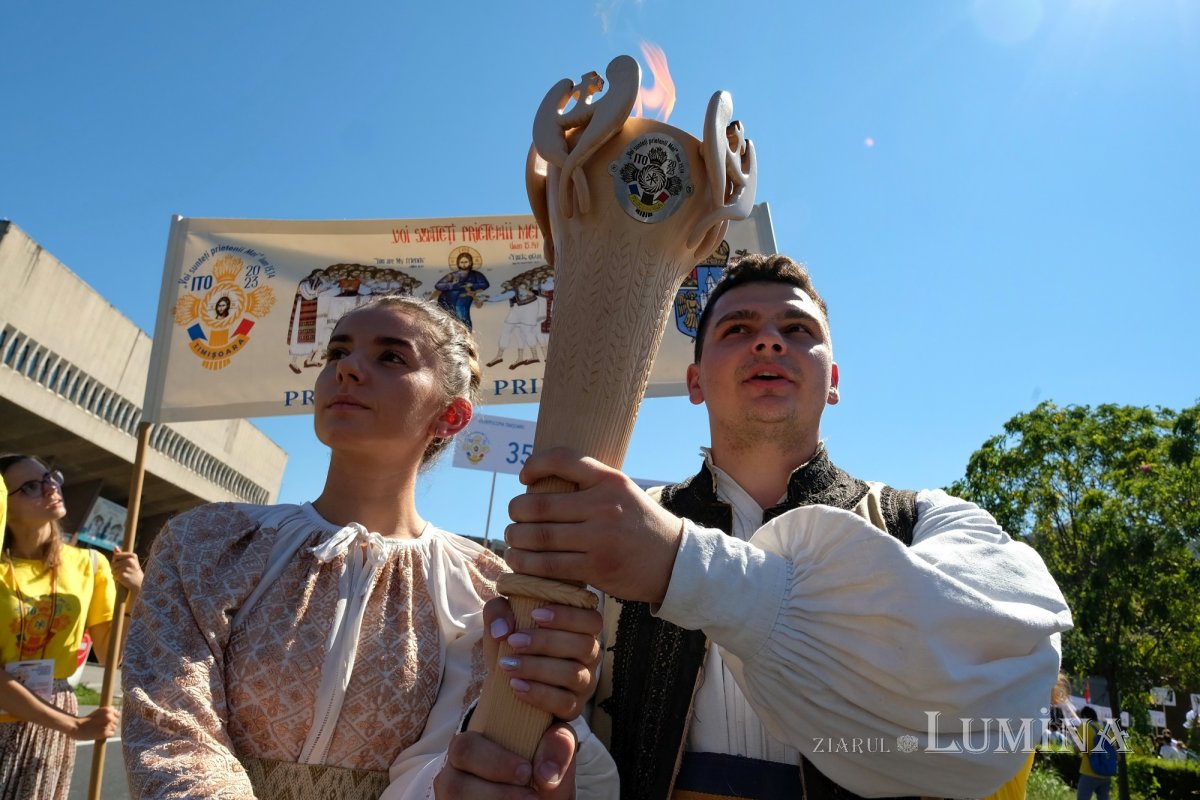 Bucuria mărturisirii credinței pe străzile Capitalei Europene a Culturii 266594