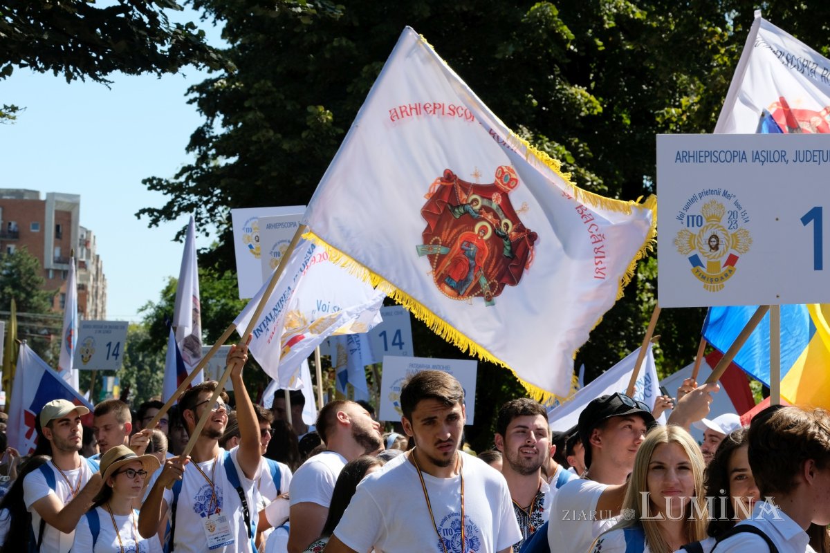 Bucuria mărturisirii credinței pe străzile Capitalei Europene a Culturii 266608