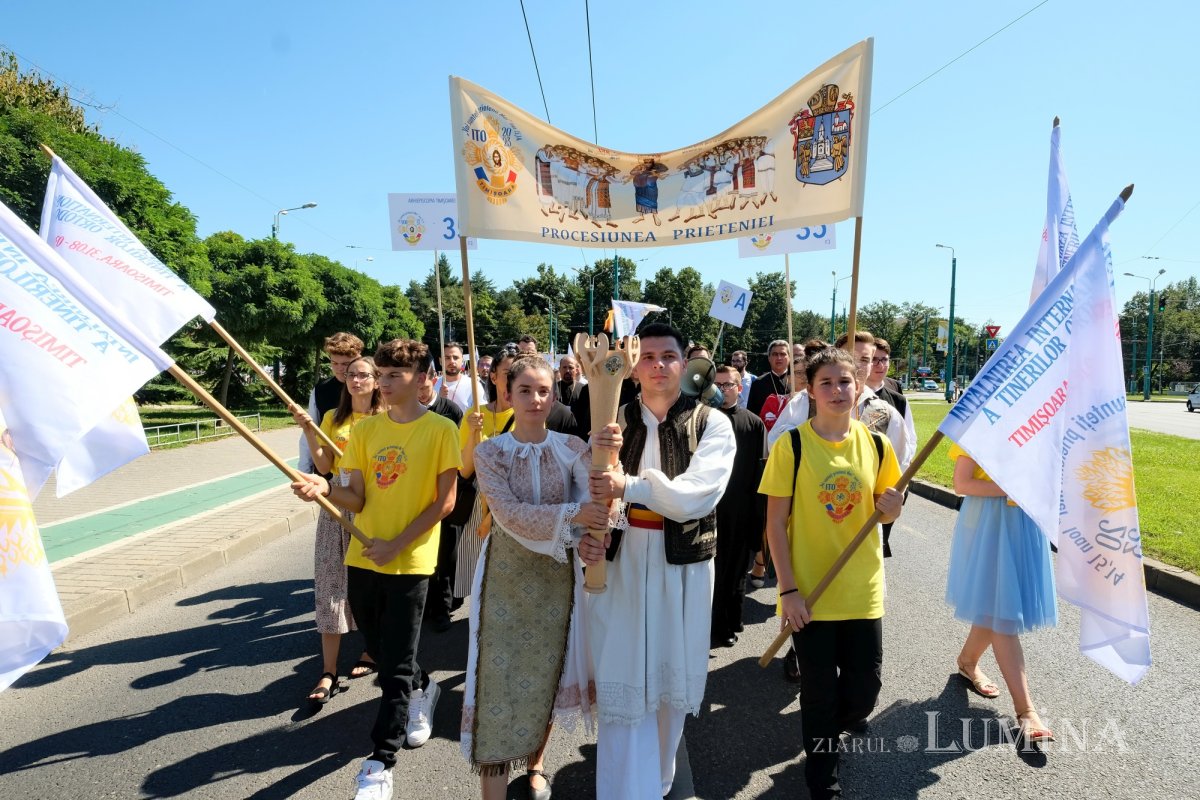 Bucuria mărturisirii credinței pe străzile Capitalei Europene a Culturii 266614