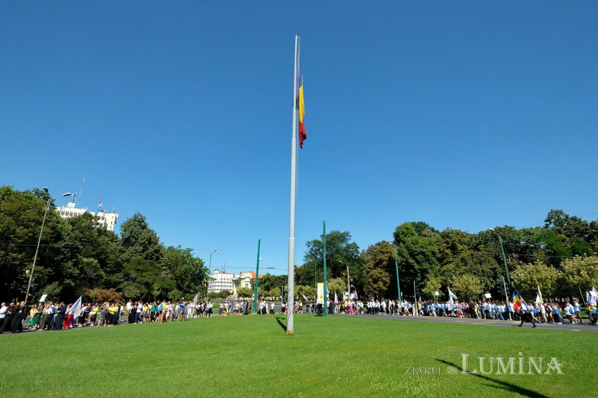 Bucuria mărturisirii credinței pe străzile Capitalei Europene a Culturii 266622