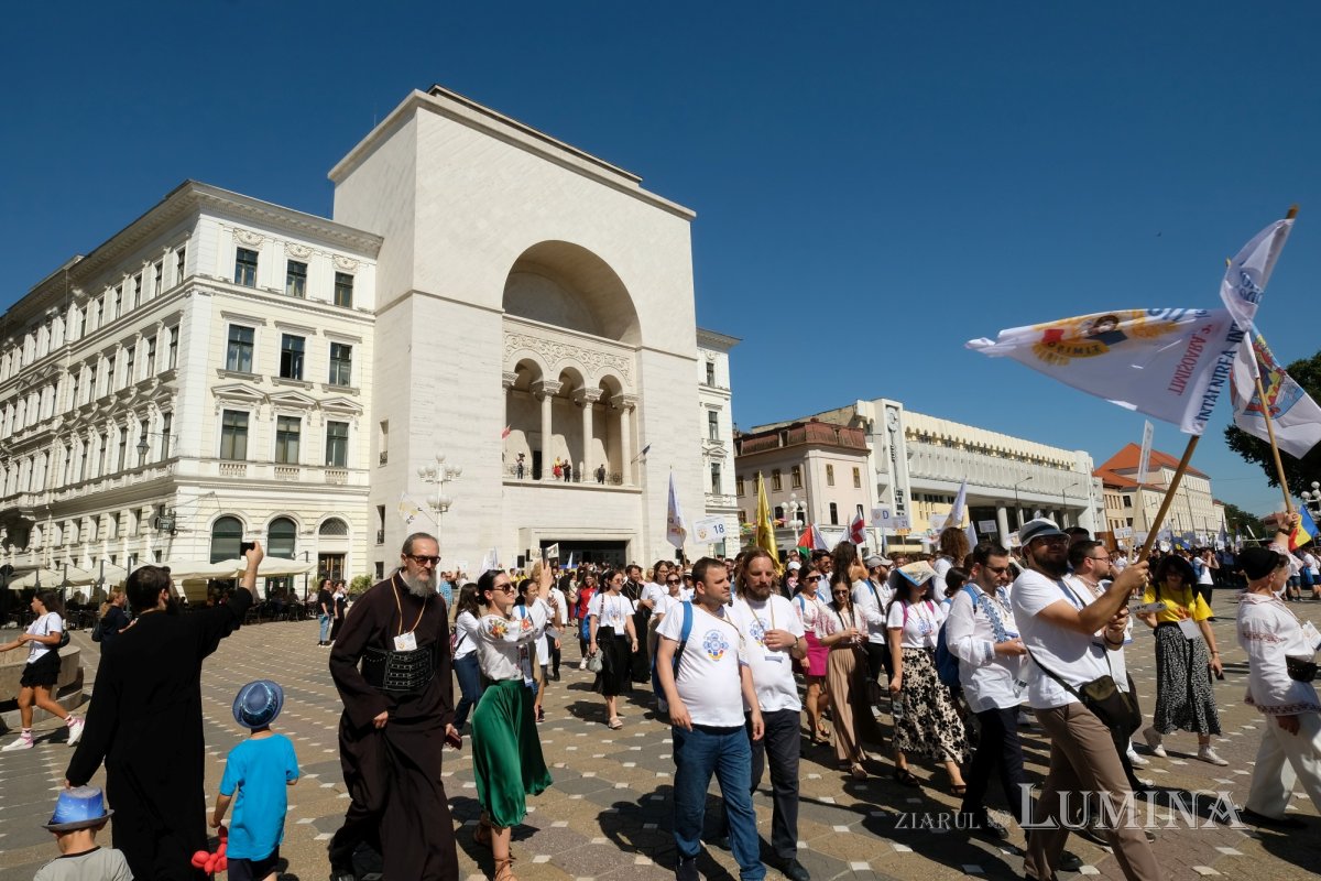 Bucuria mărturisirii credinței pe străzile Capitalei Europene a Culturii 266629