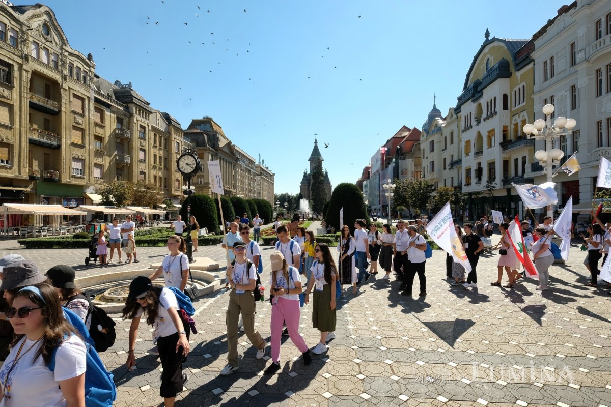 Bucuria mărturisirii credinței pe străzile Capitalei Europene a Culturii 266630