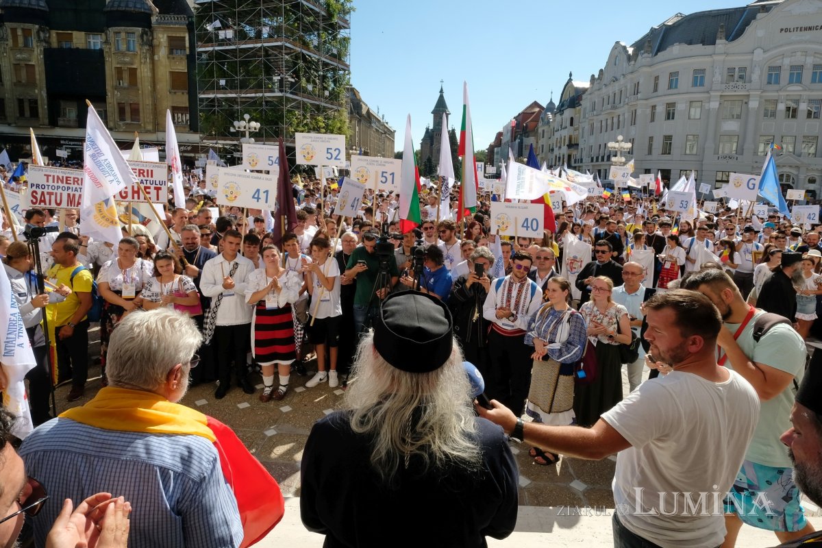 Bucuria mărturisirii credinței pe străzile Capitalei Europene a Culturii 266635