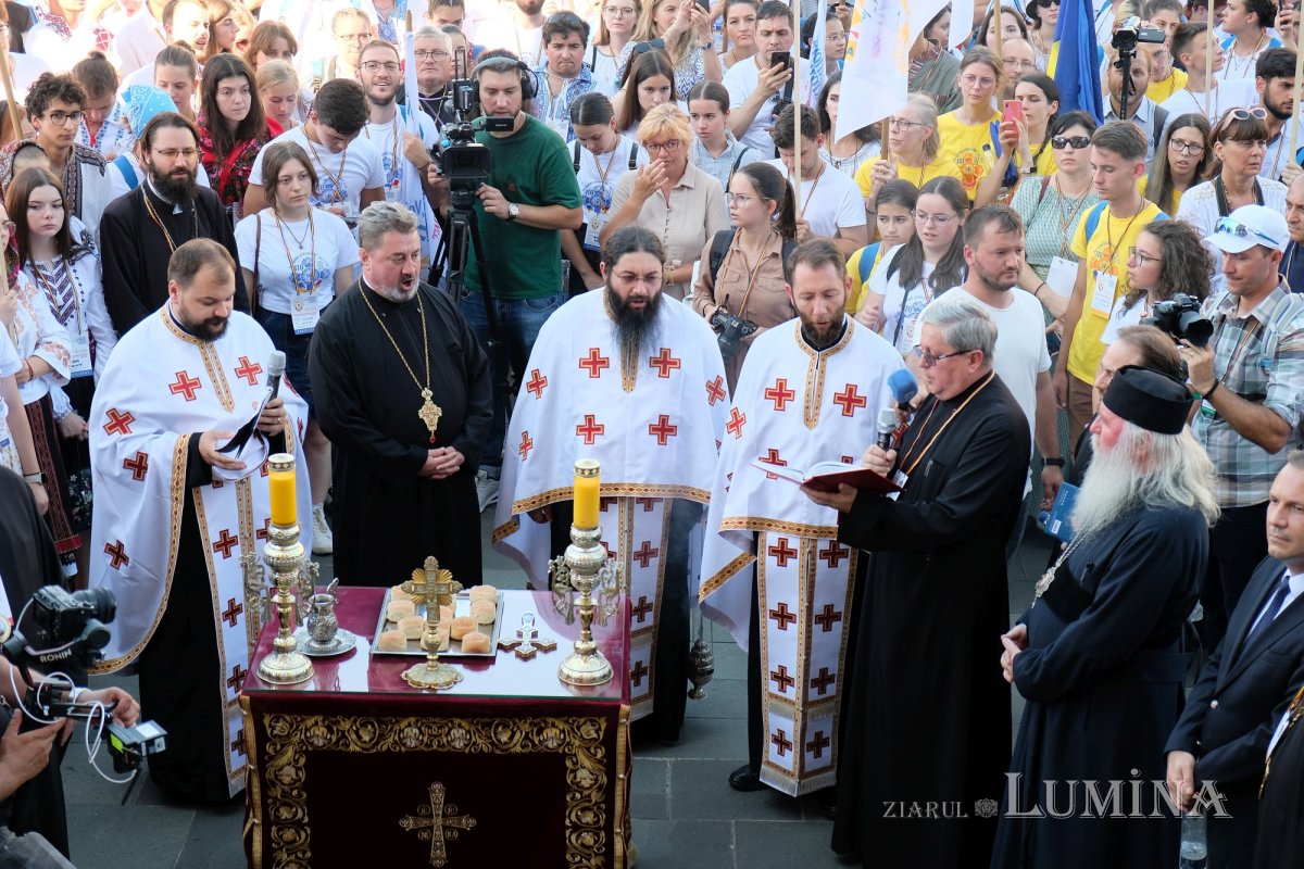 Bucuria mărturisirii credinței pe străzile Capitalei Europene a Culturii 266644