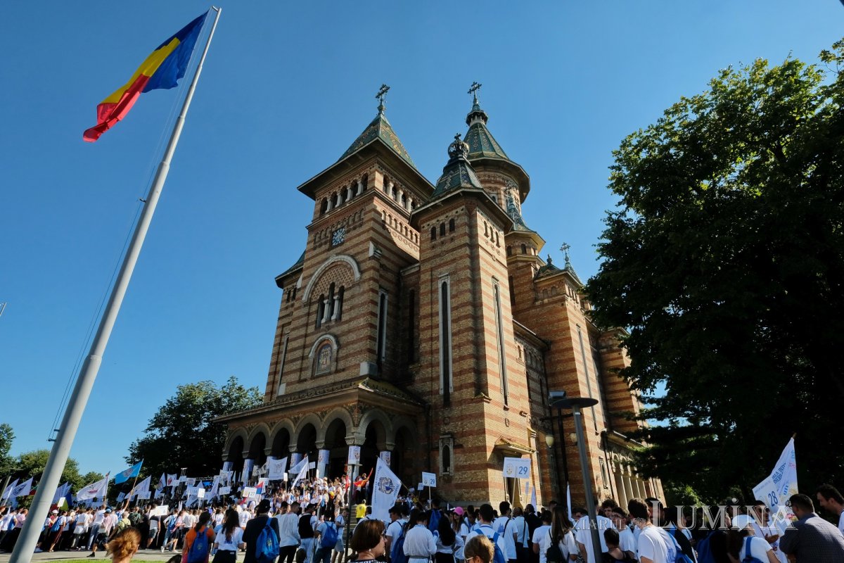 Bucuria mărturisirii credinței pe străzile Capitalei Europene a Culturii 266646