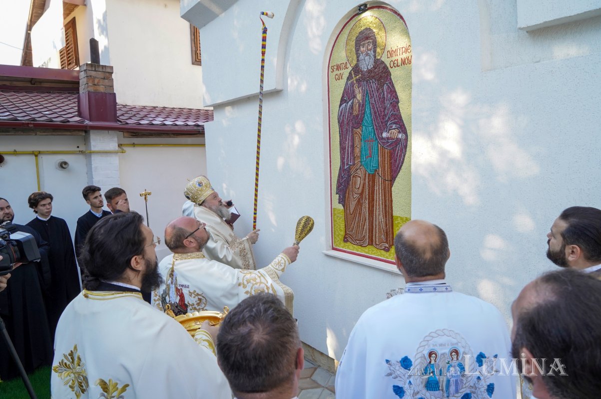 O nouă capelă a fost sfințită în orașul prahovean Urlați 266878