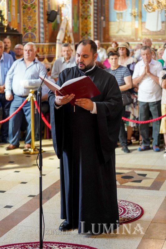 O nouă capelă a fost sfințită în orașul prahovean Urlați 266888