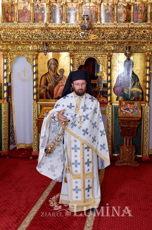 „Maica Domnului este rugătoare prin excelență” 267416