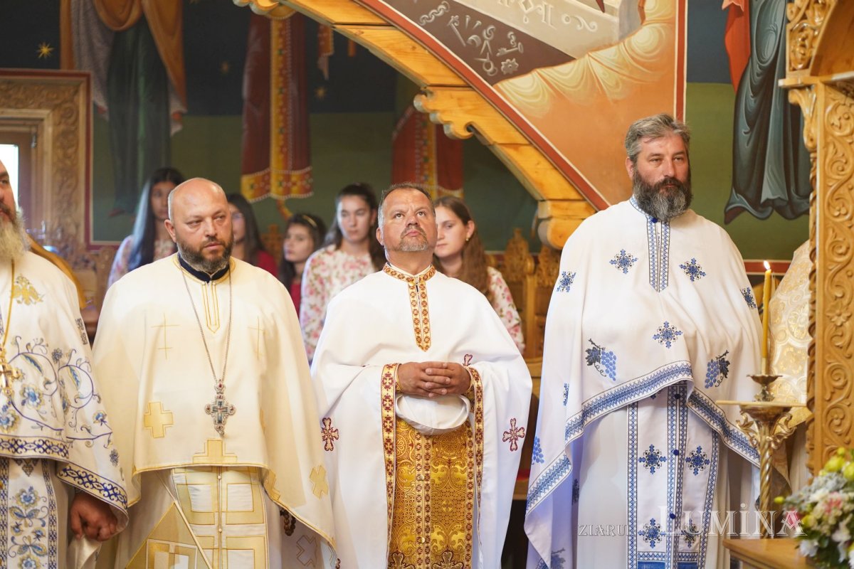 Zi de aleasă prăznuire la Mizil 267631