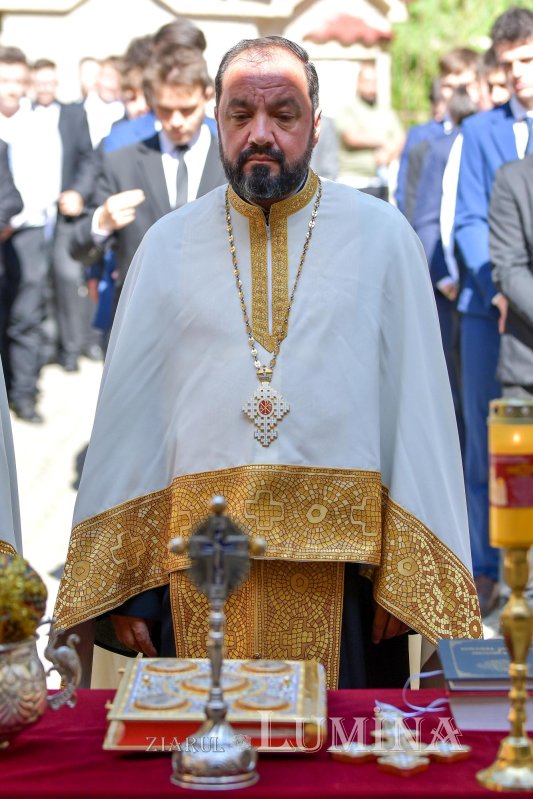 Binecuvântare pentru elevii seminarului bucureștean 267740