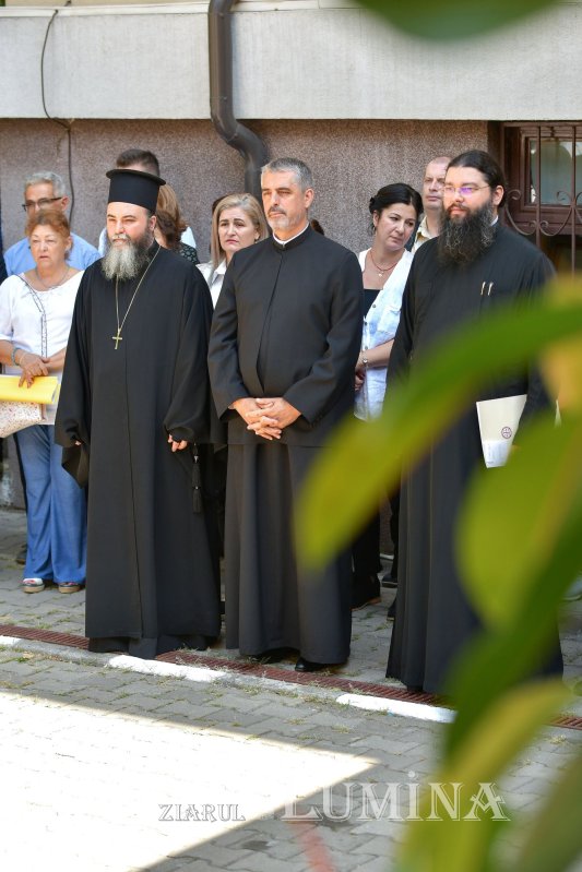 Binecuvântare pentru elevii seminarului bucureștean 267745