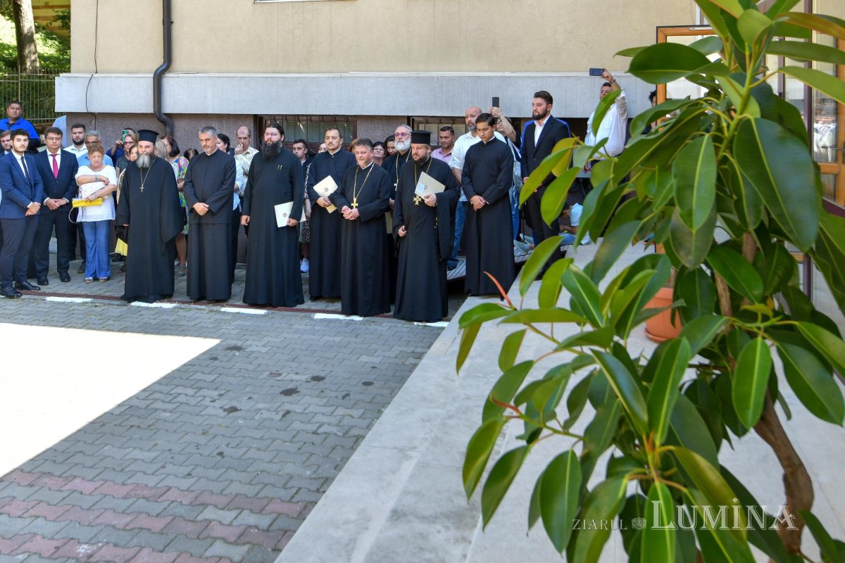 Binecuvântare pentru elevii seminarului bucureștean 267750