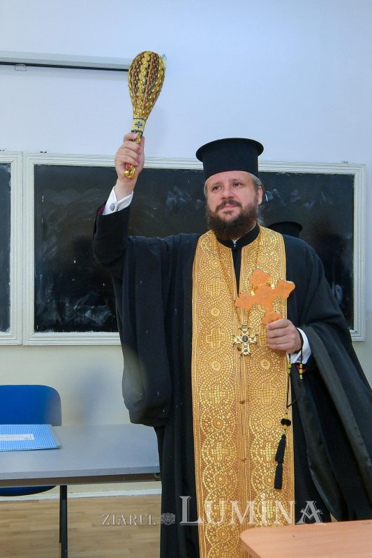 Binecuvântare pentru elevii seminarului bucureștean 267769