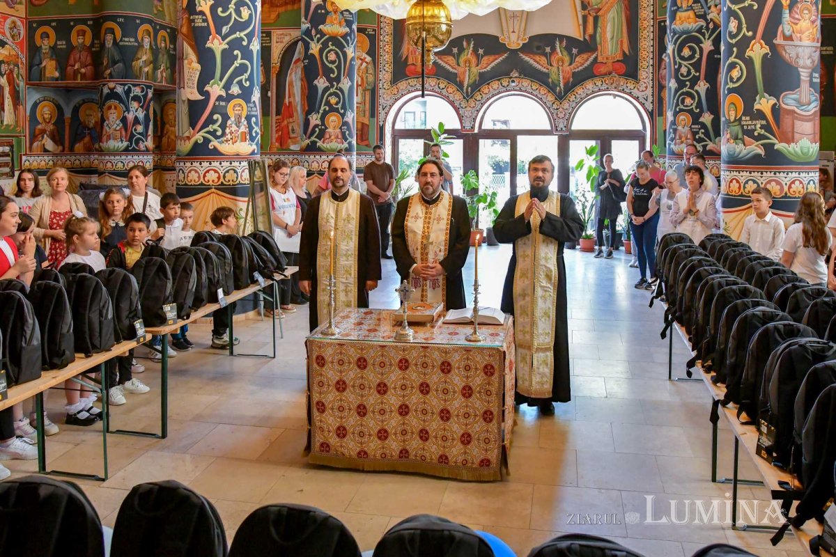 Sprijin pentru elevii nevoiași din sectorul 2 267938