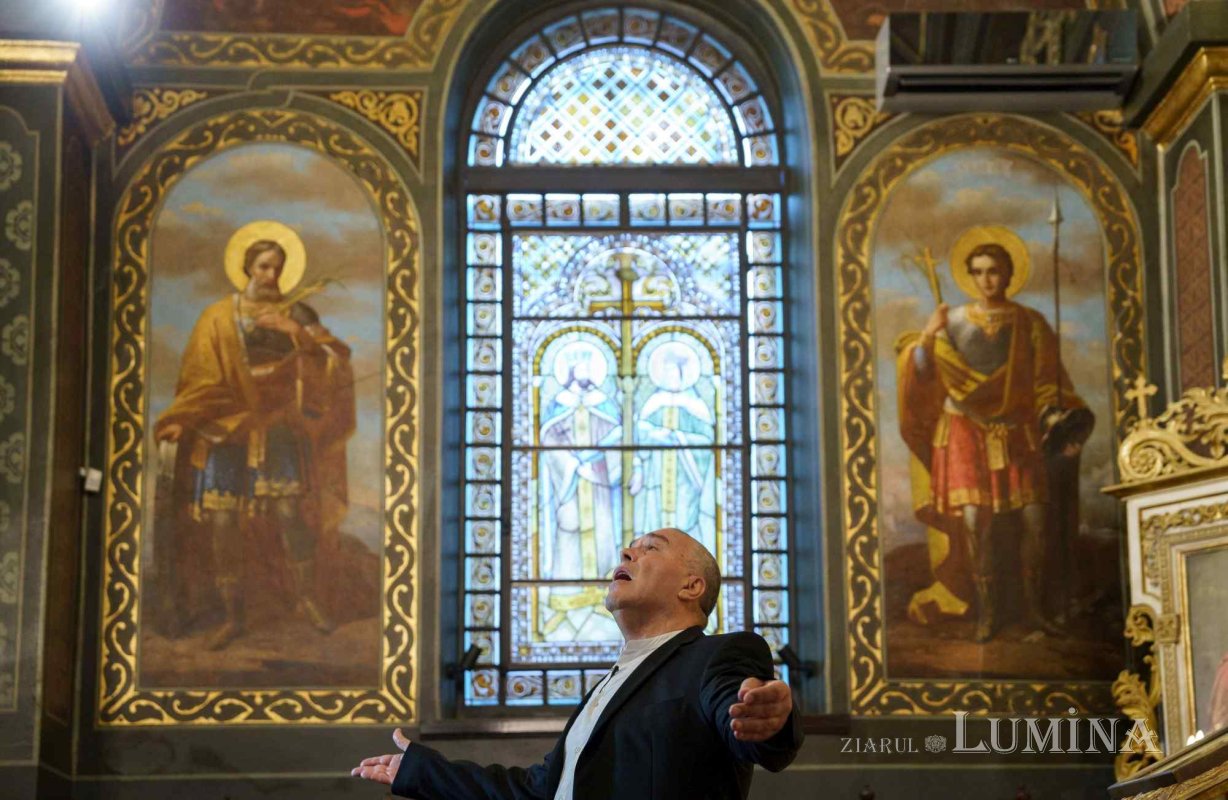 „Metanie Ție, Părinte” - recital de poezie religioasă în Biserica Albă  268077