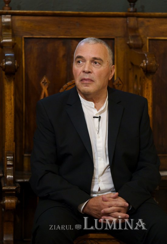 „Metanie Ție, Părinte” - recital de poezie religioasă în Biserica Albă  268119