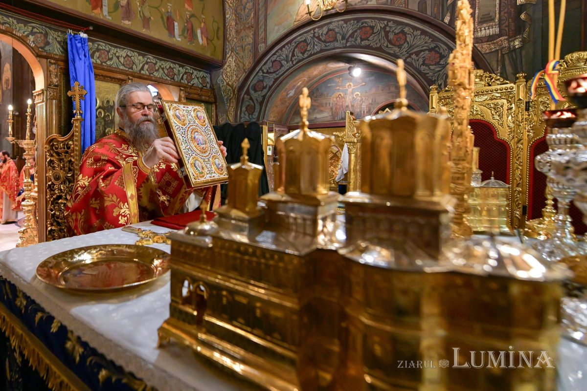 Praznicul Înălțării Sfintei Cruci la Catedrala Patriarhală 268160