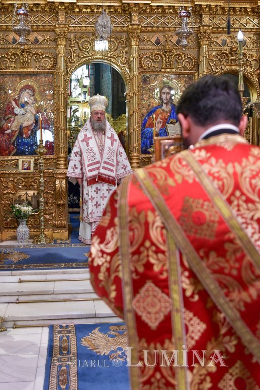 Praznicul Înălțării Sfintei Cruci la Catedrala Patriarhală 268186