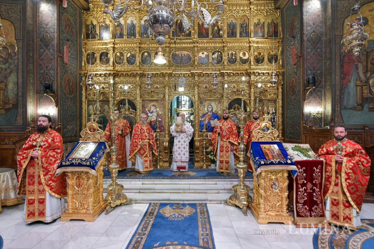 Praznicul Înălțării Sfintei Cruci la Catedrala Patriarhală 268201