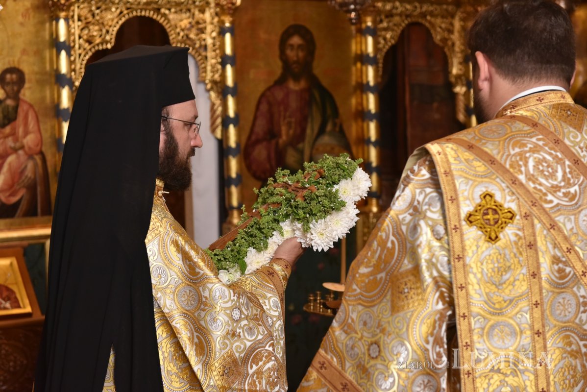 „Semnul biruinței prin puterea Învierii lui Hristos” 268319