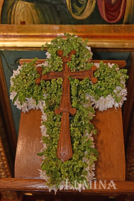 „Semnul biruinței prin puterea Învierii lui Hristos” 268320