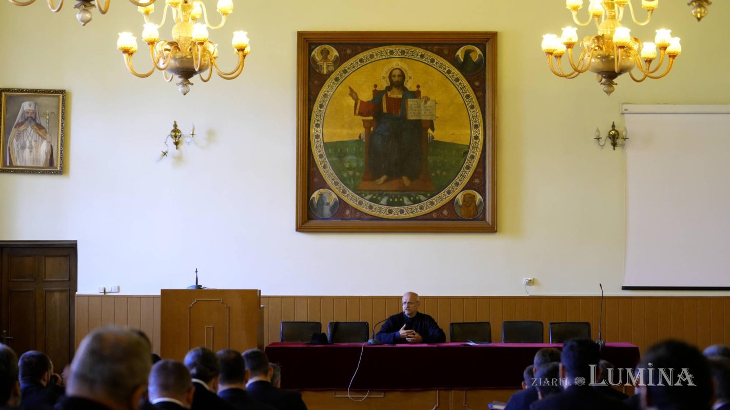 „Întâi de toate vom învăța să ne rugăm împreună” 268698