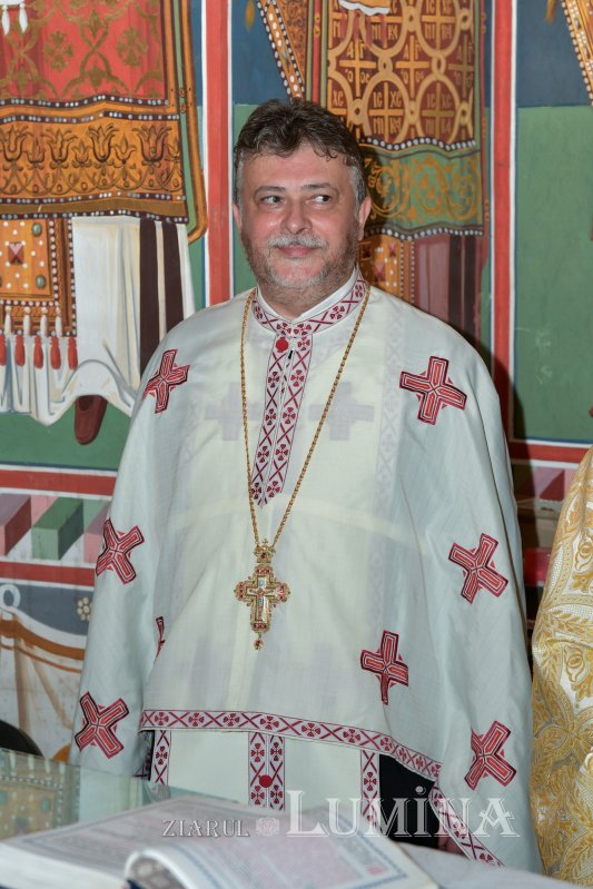 Fidelitate față de o familie de sfinți martiri în Capitală  268928