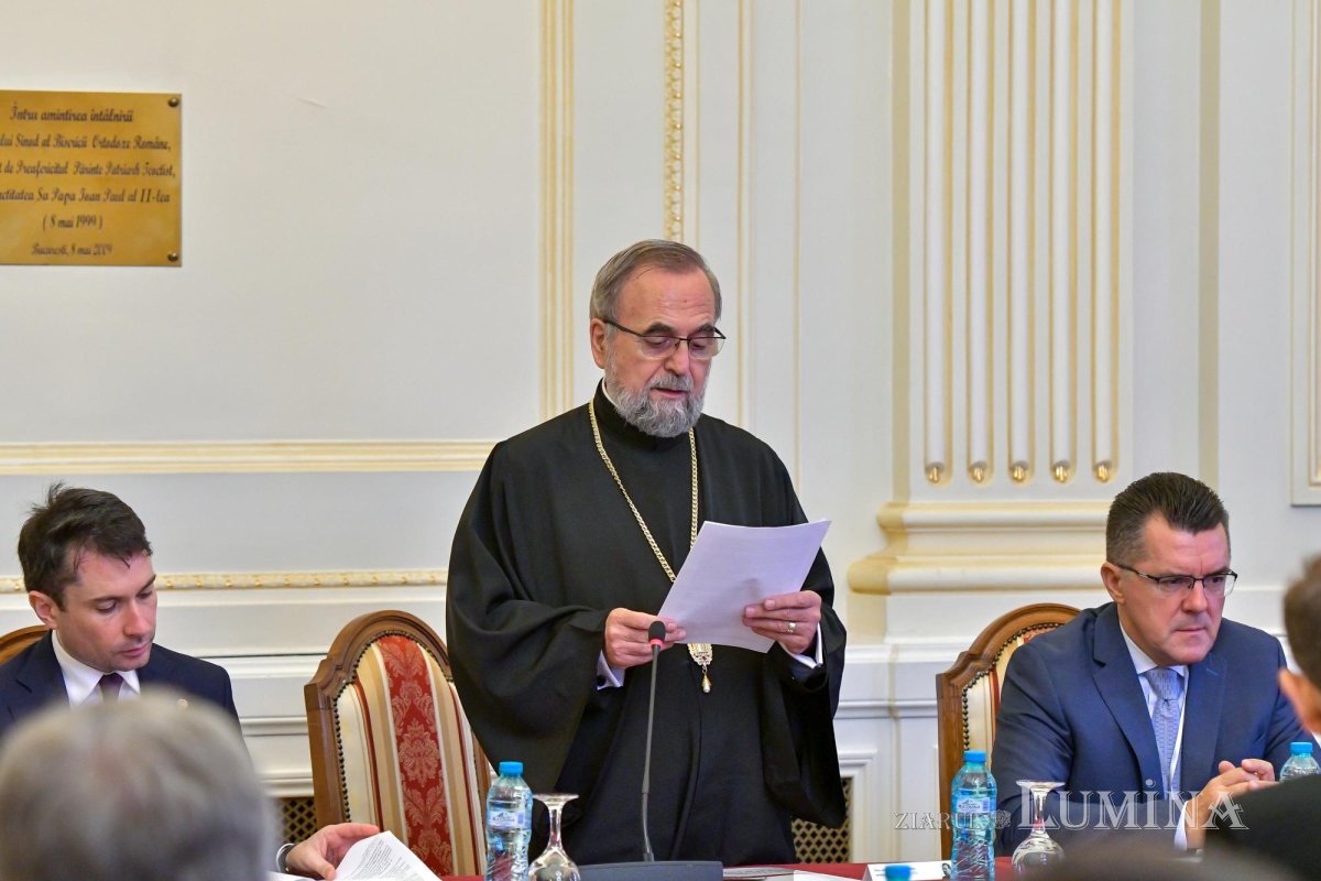 Simpozion de Drept bisericesc la Palatul Patriarhiei 268876