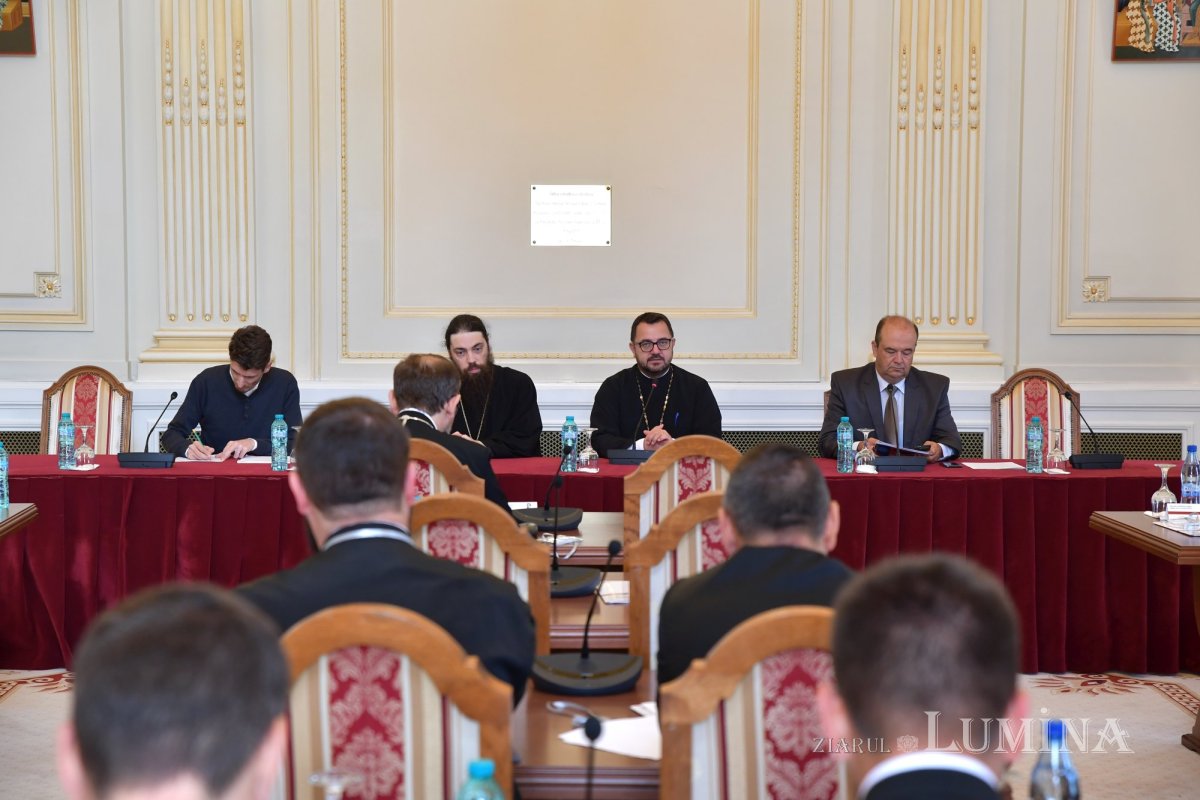 Simpozionul „Teologia canonică și Dreptul bisericesc în Ortodoxie”, la final 269067