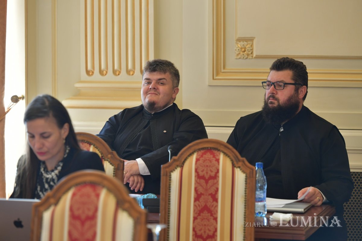 Simpozionul „Teologia canonică și Dreptul bisericesc în Ortodoxie”, la final 269071